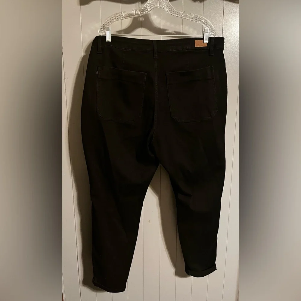 The Addison Black Joggers By Judy Blue super soft & stretchy - Picture 4 of 4